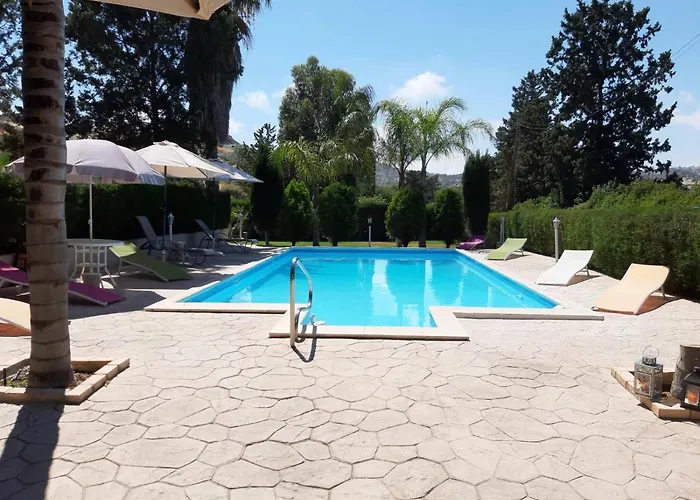 Zena Holiday Villa