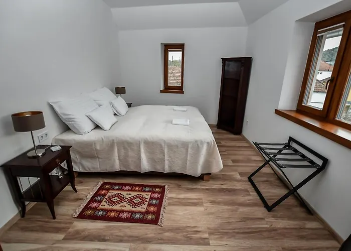 Bodrog33 Riverhouse