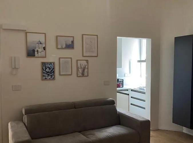 Leone Guest House
