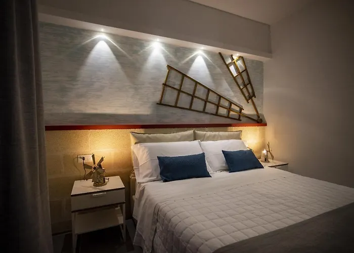 Acquaro Suite Apartments