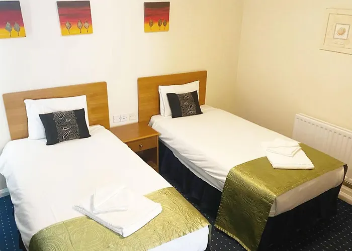 Flexistay Reading West Aparthotel - With Communal Kitchen Use