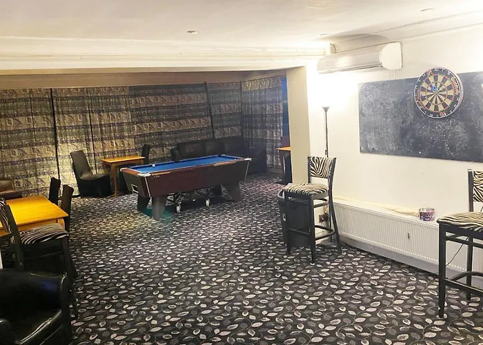 Flexistay Reading West Aparthotel - With Communal Kitchen Use