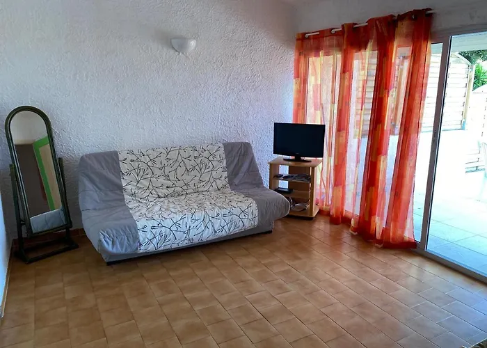 Location 5 Personnes Sant Ambroggio Cocody Village