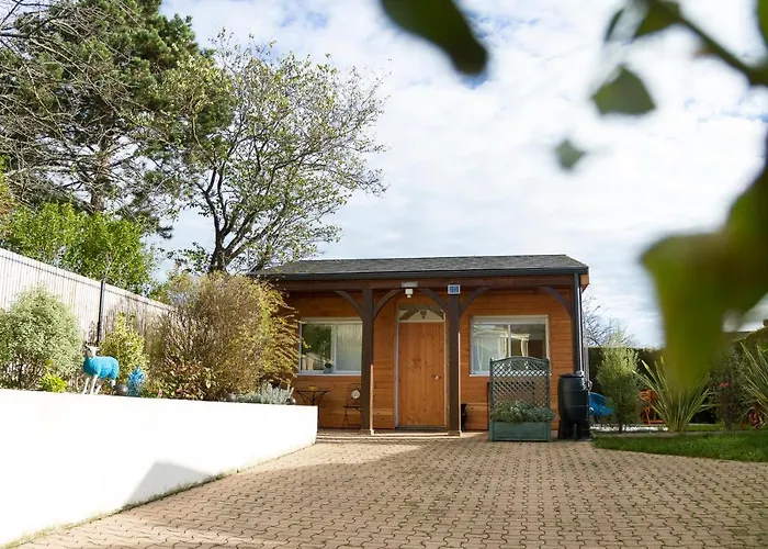 Un Chalet A Caen