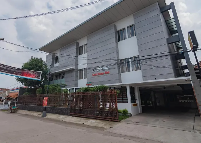 Reddoorz Plus @ Cirebon City Center