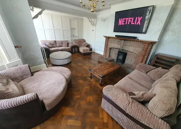 Spectacular Period Property Located In Leicester