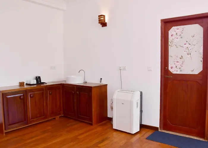 Hotel Nadee