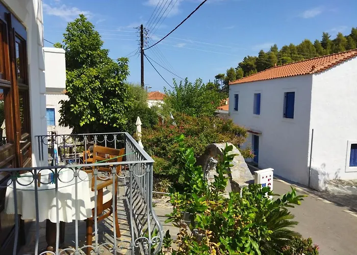 Hotel Paraliako Kyparissi