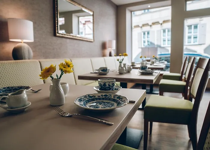 Adelheid Hotel Garni