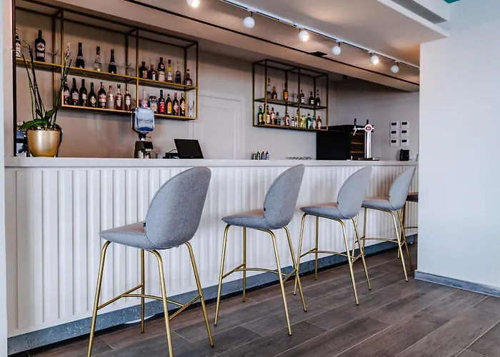 Seaview Hotel - Adults Only 16 Plus