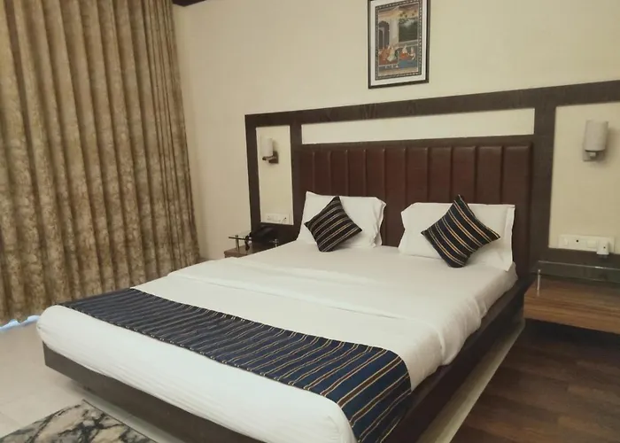 Hotel Udayanraje Palace