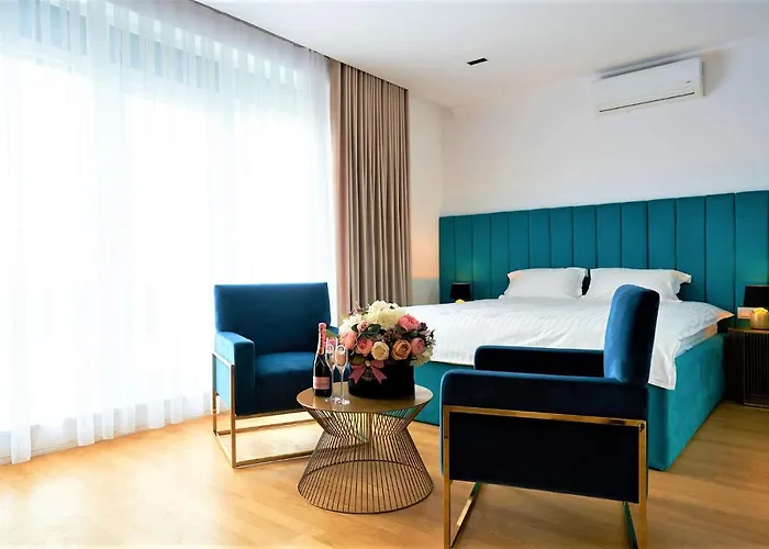 Hotel Glory
