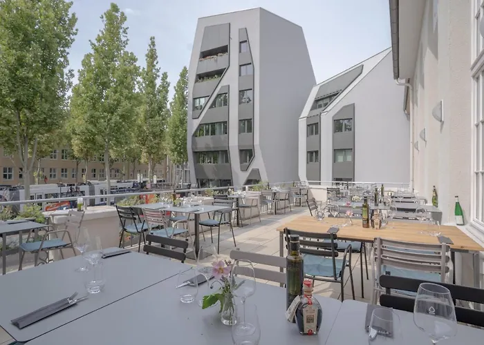 Nineofive Hotel