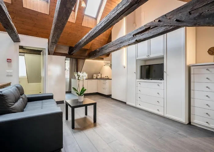 Kobi Boutique Studios Hirschenplatz