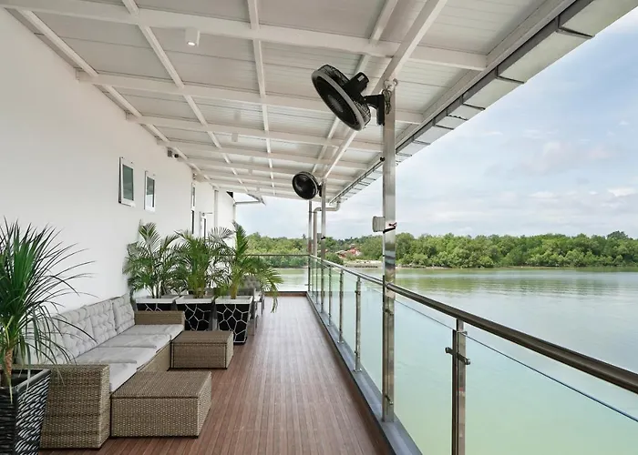 Hotel Le-Shore