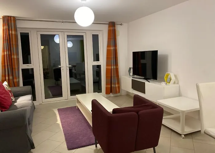 Spacious 2 Bed House For Corporate And Family Stays
