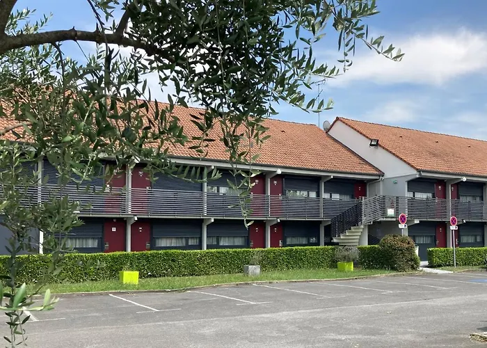 Hotel Le Cyrano Bergerac