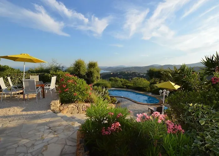 Charmante Villa Mit Pool Und Panorama-Meerblick In Den Golf Von Saint-Tropez - Villa Montmajour