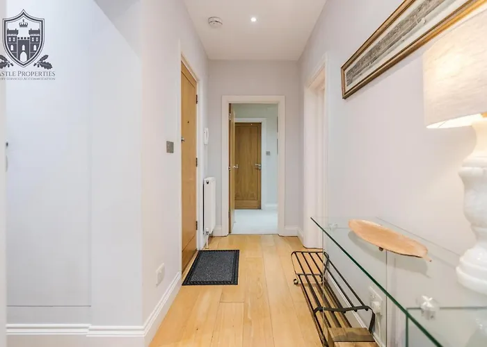 Castle Properties:Eton-The College