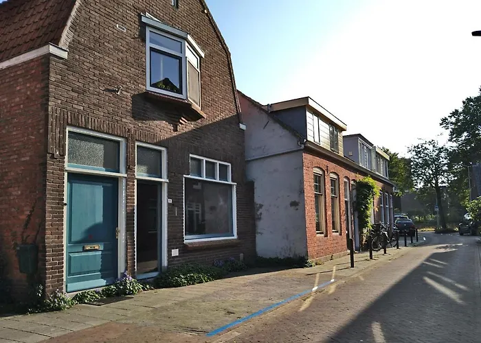 Logies De Zeeuwse Klei, Een Gezellig Jaren 30 Huis