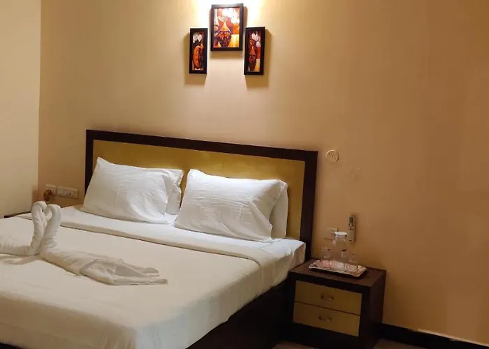 Coral Shelters Service Apartments Keelavasal