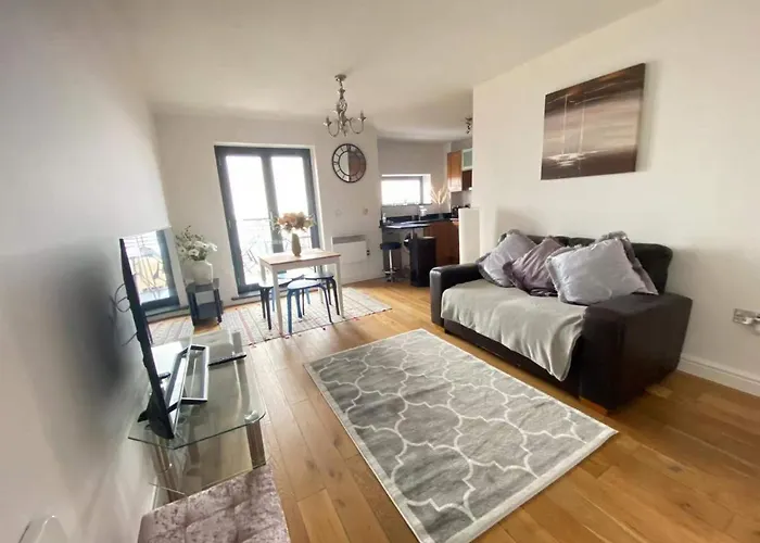 Beach Front Apt With Stunning Sea View