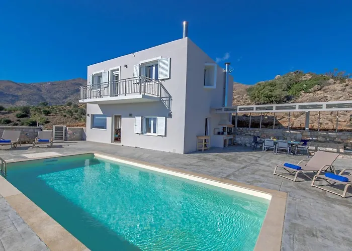 Tranquil Sea View Villa With Private Pool, Just 2Km From The Beach!