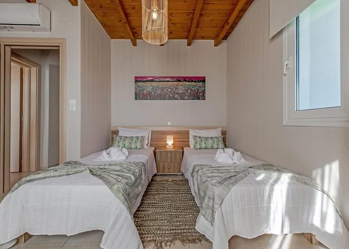 Tranquil Sea View Villa With Private Pool, Just 2Km From The Beach!