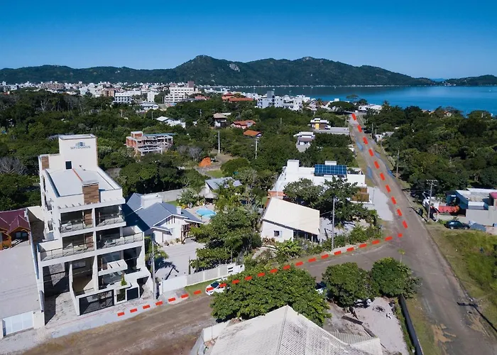 Lindo Apartamento Mariscal: Beachside Retreat with Parking