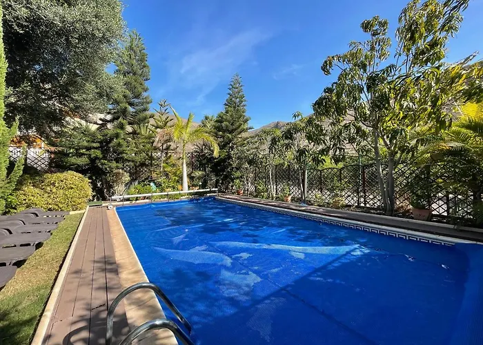 Villa With Private Pool And Beautiful Garden