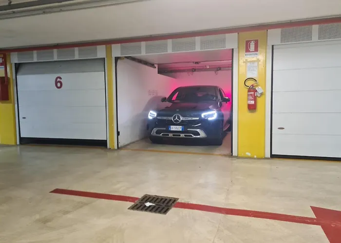 Toscana Versilia Appartamento Fronte Spiaggia Con Garage Privato