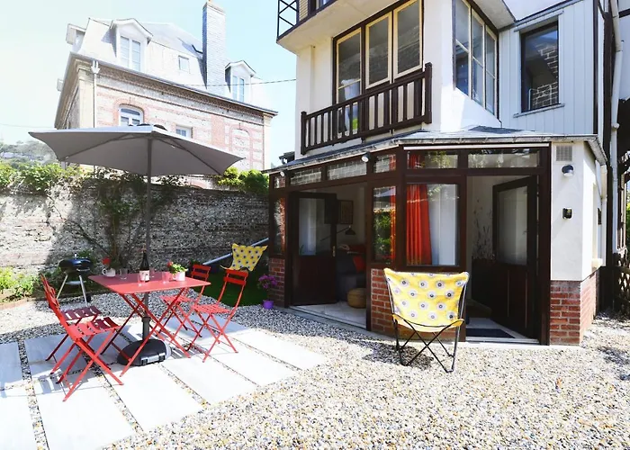 Charme Dans Villa, Coeur D'Etretat, 200 M De La Mer