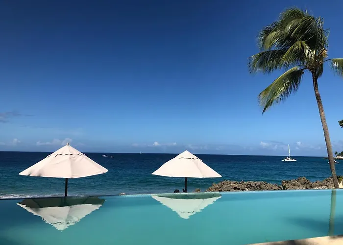 Comfortable Apartment In Caribbean Paradise