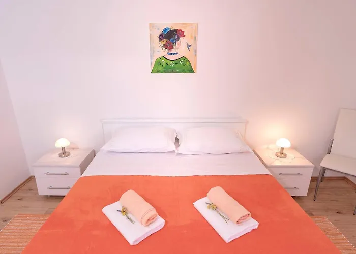 Apartments Ena
