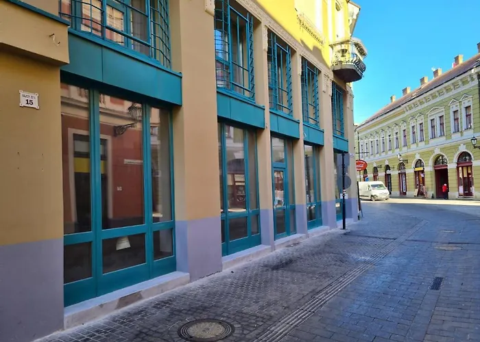 City Center Apartmanhaz