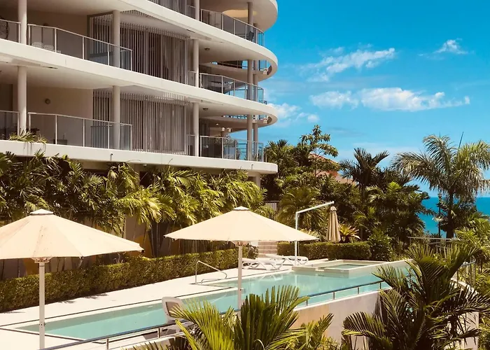 Three B Airlie 2 Bedroom Unit Seaviews & Pool