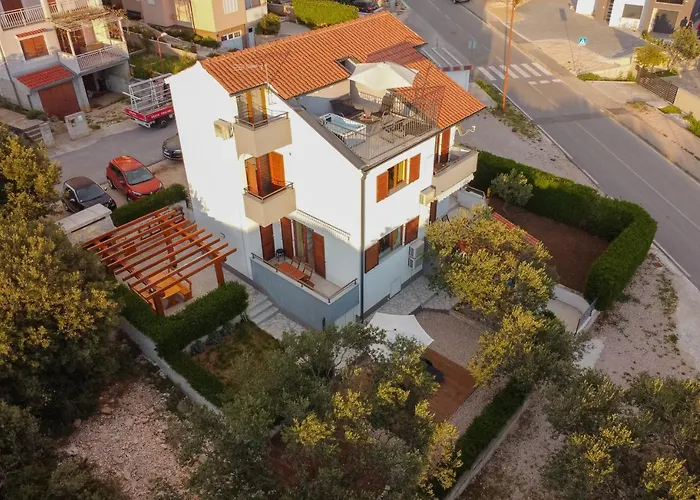 Apartmani Mate I Niko