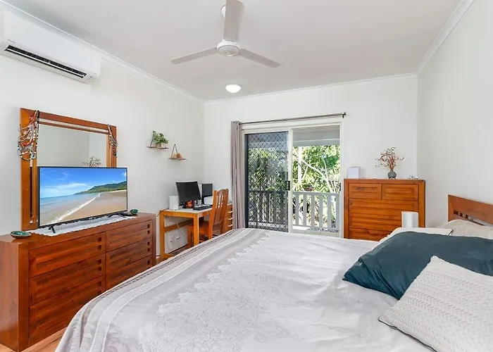 Entire 2 Bedroom Townhouse - Four Mile Beach Escapes - Your Home Away From Home