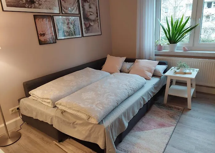 Helles Modern Eingerichtetes Apartment