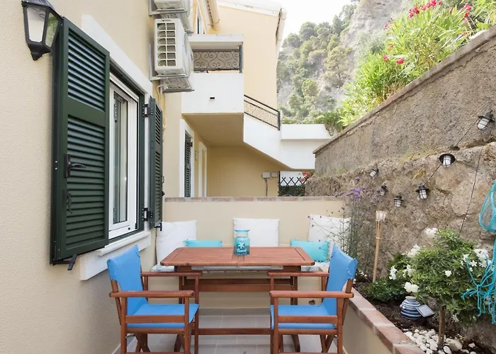 Waves Apartments Melody Glyfada