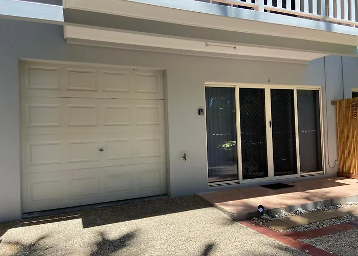 Entire 2 Bedroom Townhouse - Four Mile Beach Escapes - Your Home Away From Home