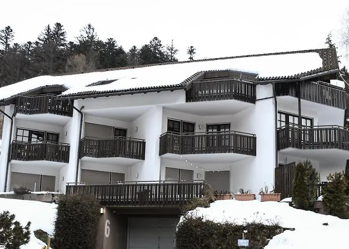 Fewo Zeus Mit Grosser Eingezaeunter Terrasse