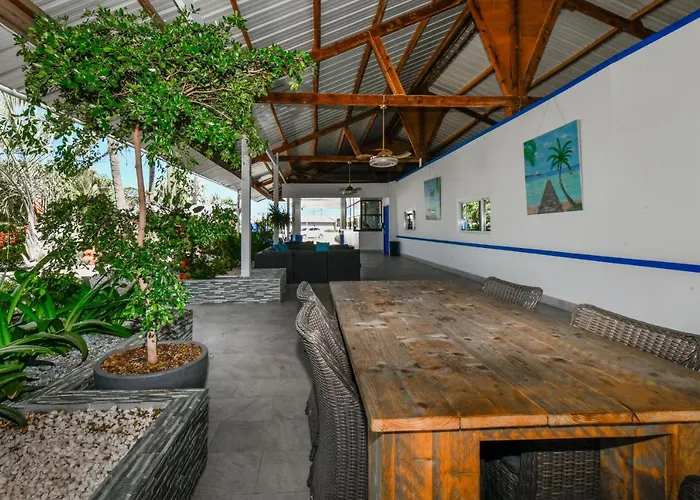 Aruba Blue Village Hotel And Apartments
