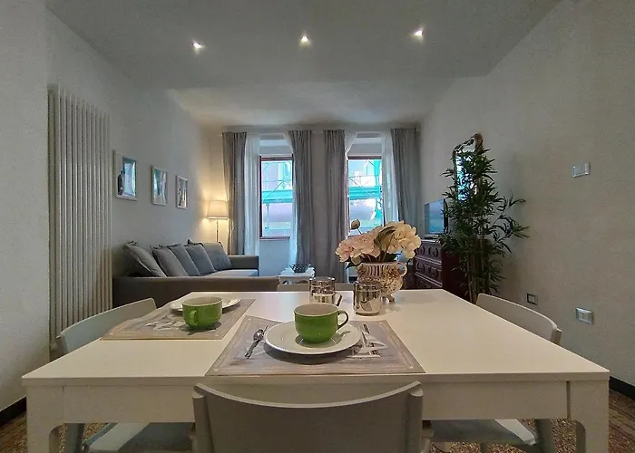 Rosanna House