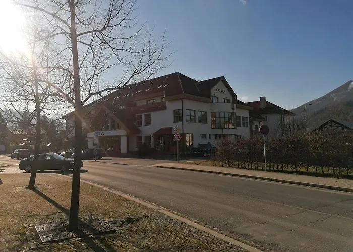 Yura Hotel Celadna Bazen A Sauny Zdarma