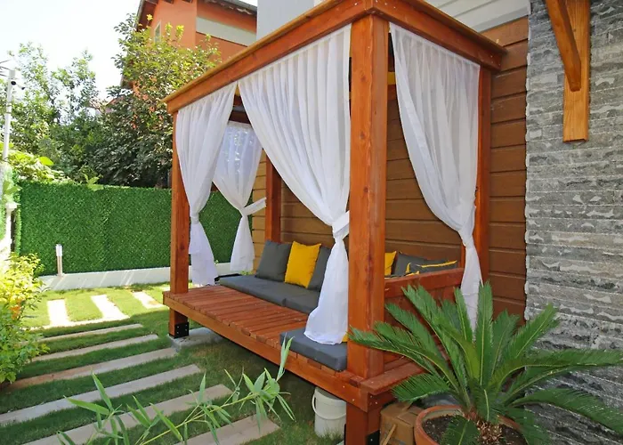 Caglar Residence