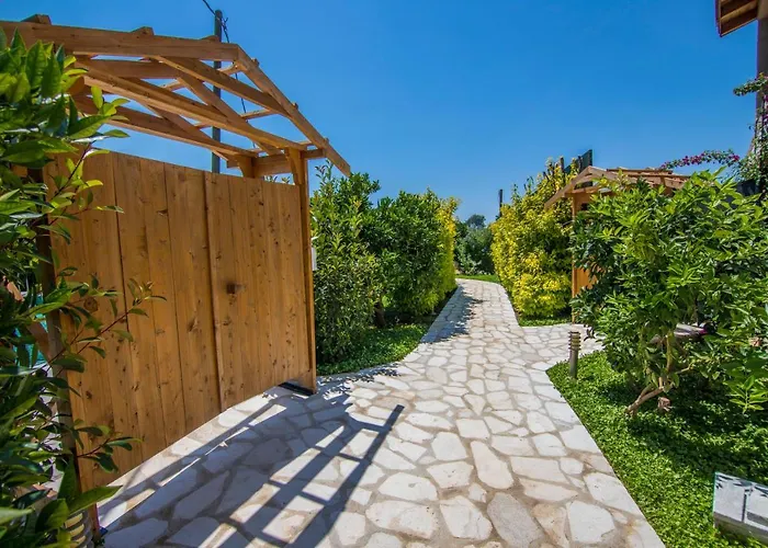 Volans Suites Villas