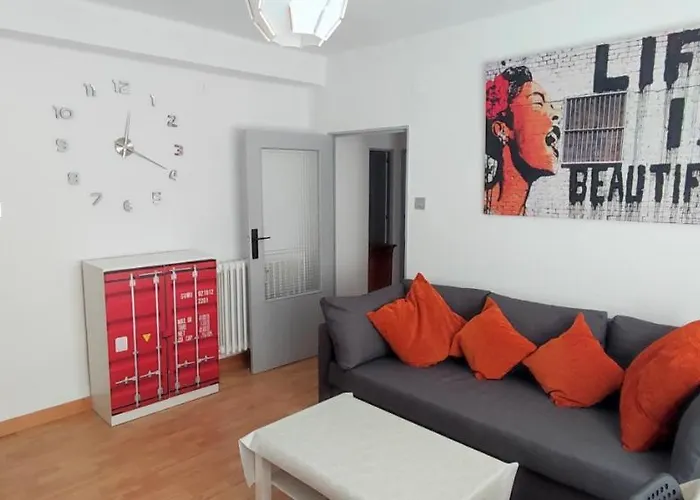 Los Arcos Pamplona Apartamento Zona Centrica Y Tranquila