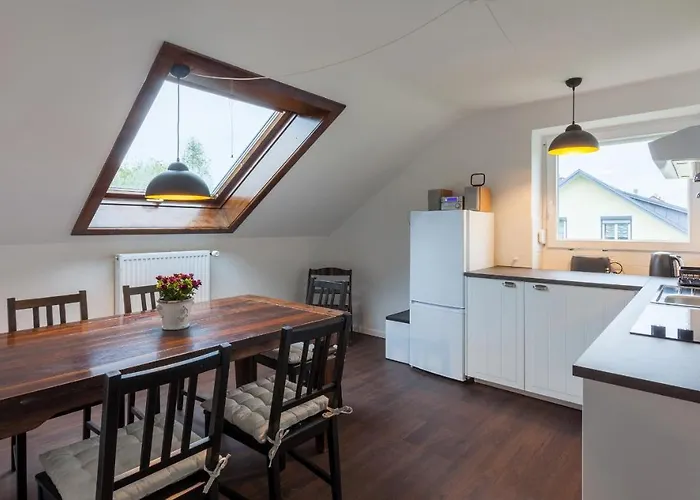 Top 98 Qm Ferienwohnung Im Allgaeu, Balkon Und Parkplatz