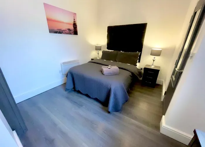 Albert Hottub & Jacuzzi Apartments